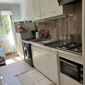  Appartement Au Coeur De Saint-remy, Ideal Pour Escapade Provencale !