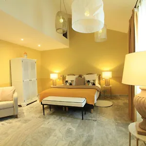  Bed and breakfast D' Hotes Les Ormes